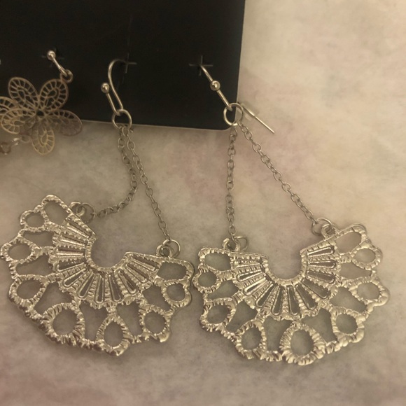 Three pairs new Torrid silver hanging earrings - Picture 4 of 5